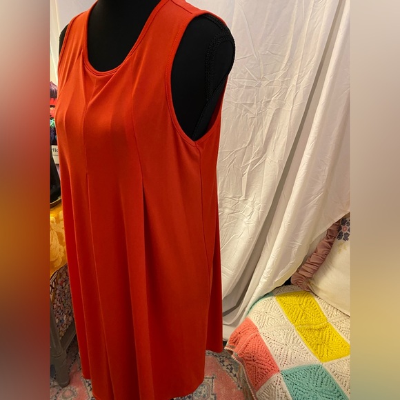 BCBGeneration Vibrant Red Midi Dress - Picture 3 of 13